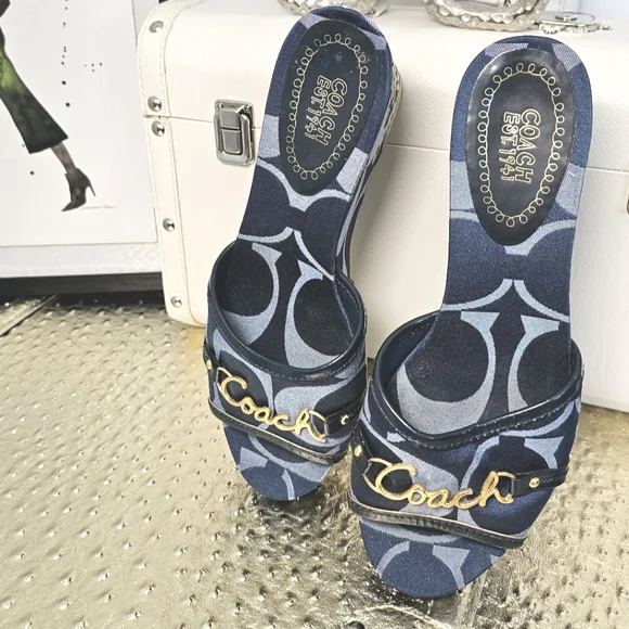 COACH CARISSA HEELS💙💛 - Picture 6 of 14